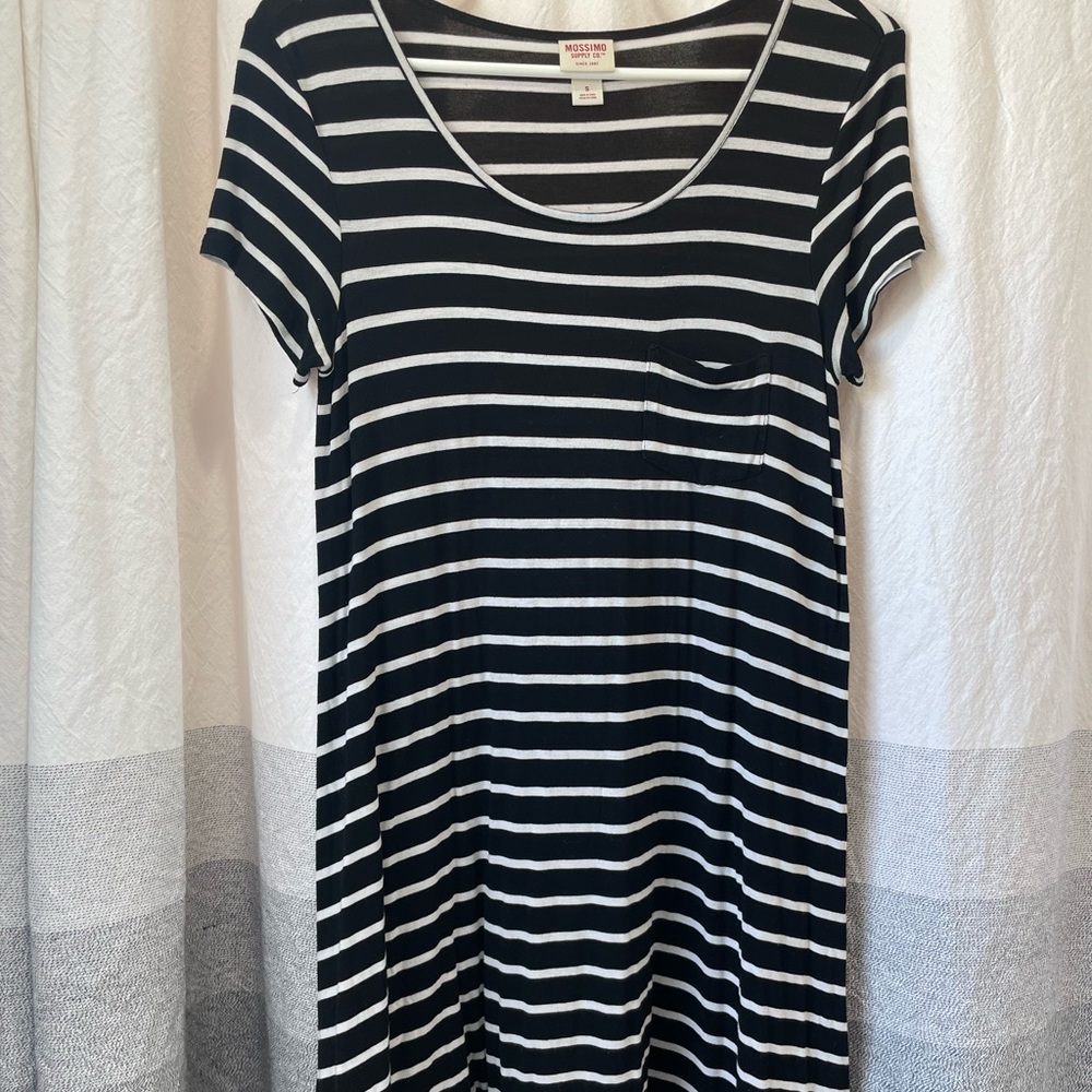 Knee length tshirt dress